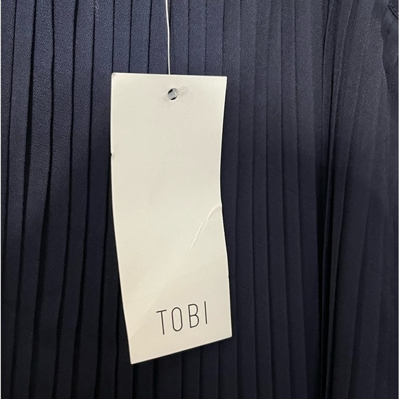 NWT Medium Tobi Kiss Me Hello Babydoll Navy Pleated Mini Dress - Picture 11 of 12